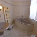 ゲストハウス Am Kurzentrum バート・ズダーオーデ